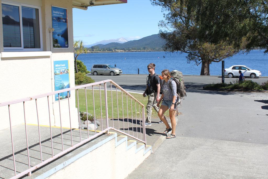 Hostel Te Anau Lakefront Backpackers Exterior foto